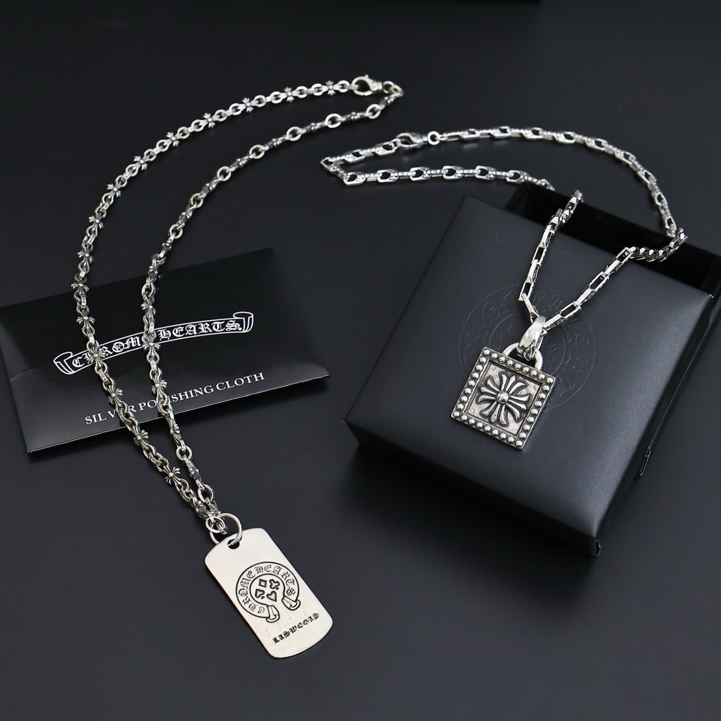 Chrome Hearts Crown Hearts Silver Pendant Necklace Chrome Hearts Crown Hearts Silver Pendant Necklace